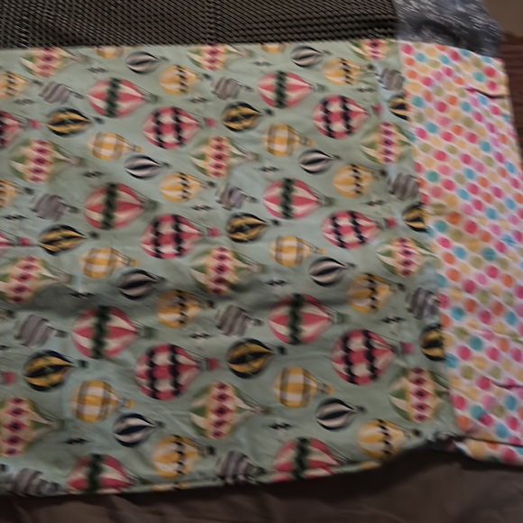 2- Standard Pillowcases - Picture 2 of 7